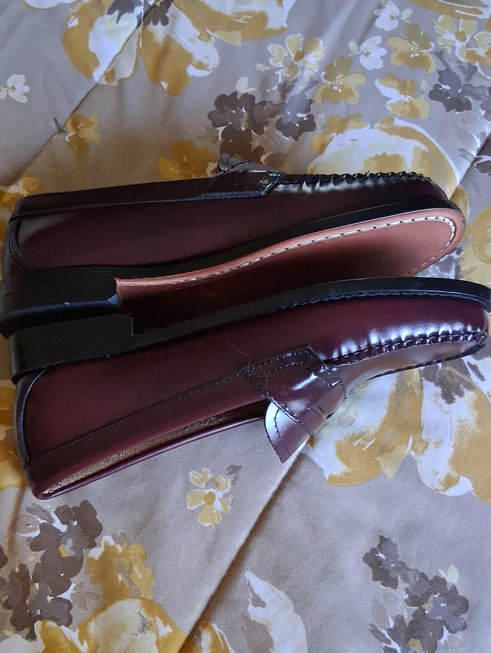 G. H. Bass NWOT Leather Weejuns Loafers - Picture 6 of 13